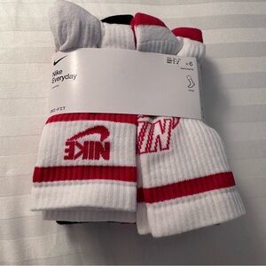 Nike Everyday Kids Crew Socks